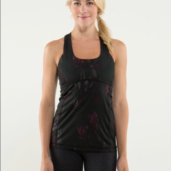 Lululemon Scoop Neck tank - Picture 1 of 3